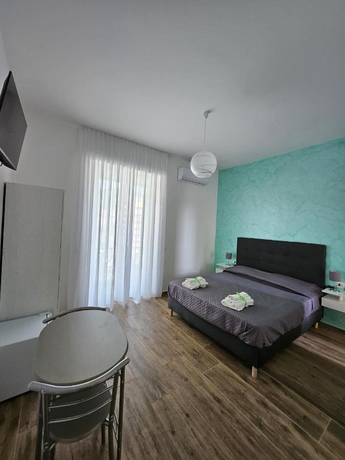 B&B Pietre Preziose 살레르노 외부 사진