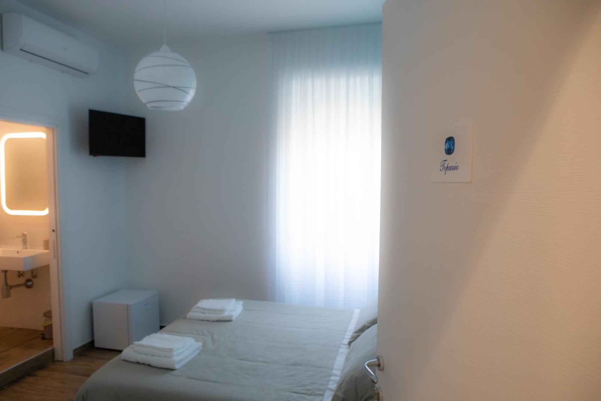 B&B Pietre Preziose 살레르노 외부 사진
