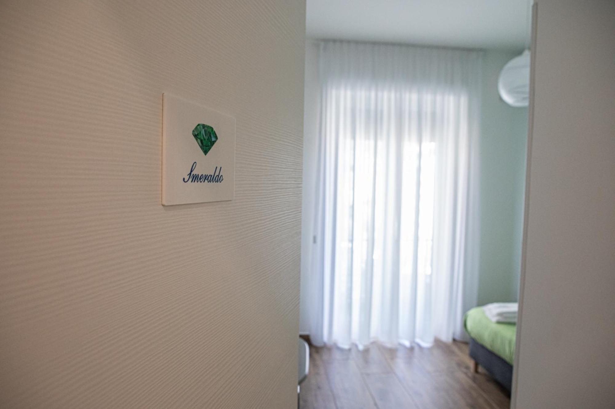 B&B Pietre Preziose 살레르노 외부 사진